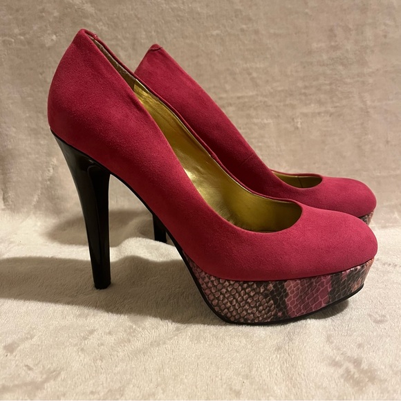 👠NWOT G by Guess beautiful pink with faux snake skin size 6.5 - Picture 10 of 10
